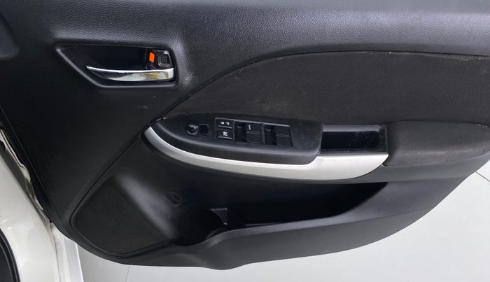 2016 Maruti Baleno DELTA CVT PETROL 1.2, Petrol, Automatic, 74,909 km, Driver Side Door Panels Control