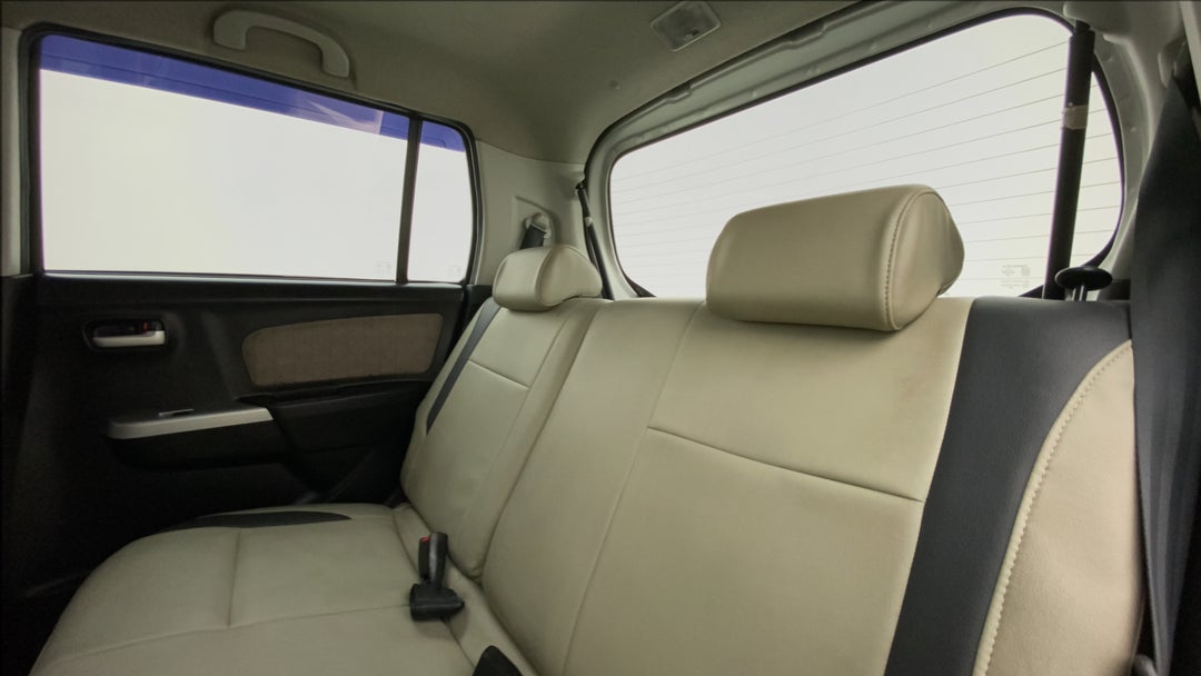 Right Side Rear Door Cabin