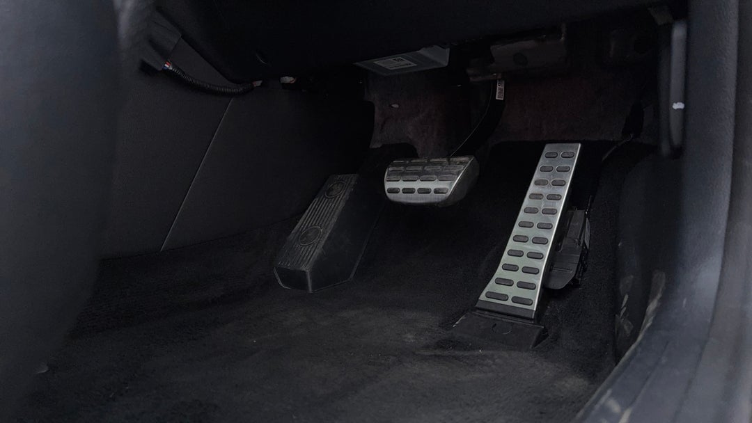 Pedals and Footmat