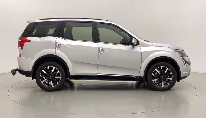 2018 Mahindra XUV500 W11 AT, Diesel, Automatic, 43,229 km, Right Side View