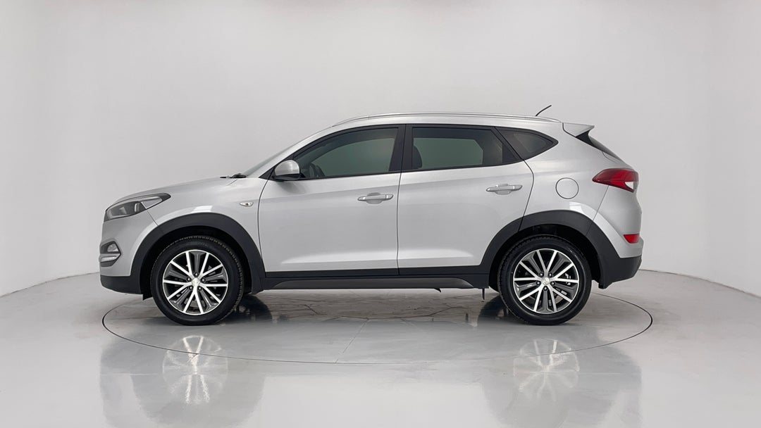 2015 Hyundai Tucson Active X (fwd), Automatic, 157888 km, Left Side View