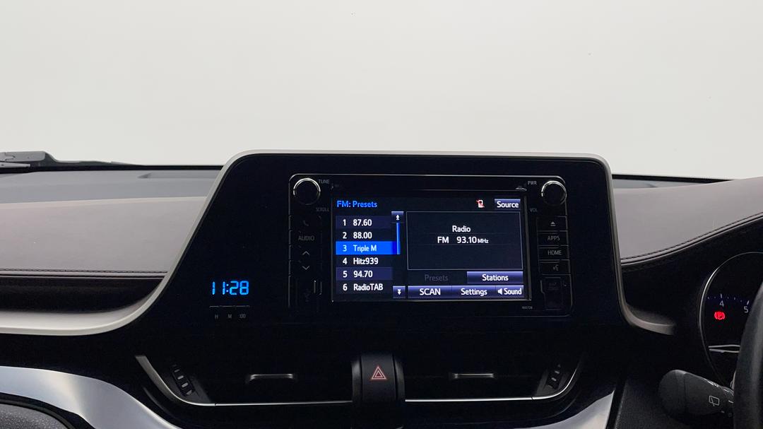 2018 Toyota C-HR Koba (awd), Automatic, 65109 km, Infotainment System
