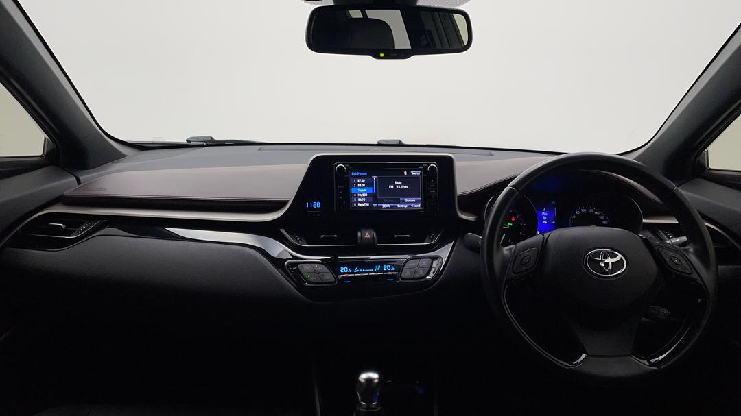 2018 Toyota C-HR Koba (awd), Automatic, 65109 km, Dashboard View
