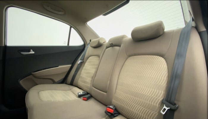 2018 Hyundai Xcent SX 1.2, Petrol, Manual, 22,533 km, Right Side Rear Door Cabin