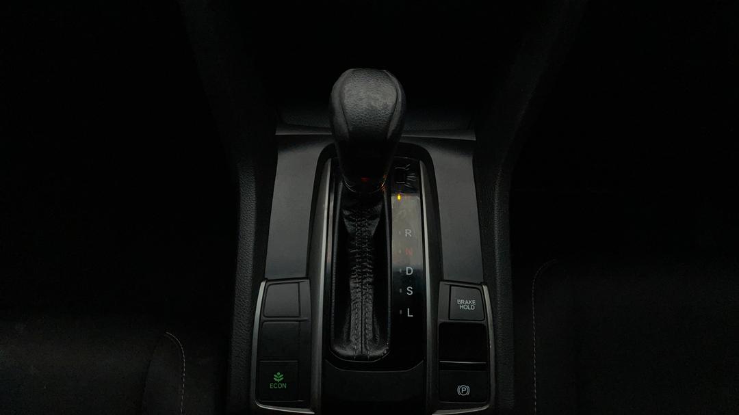 2017 Honda Civic Vti, Automatic, 89345 km, Gear Lever 