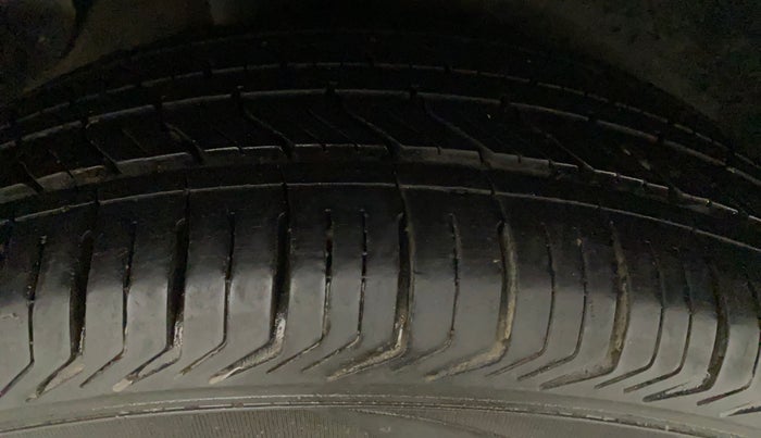 2016 Hyundai Creta S 1.6 PETROL, Petrol, Manual, 99,321 km, Left Rear Tyre Tread