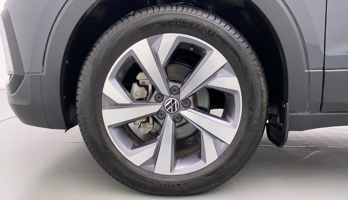 2022 Volkswagen TAIGUN TOPLINE 1.0 TSI MT, Petrol, Manual, 3,686 km, Left Front Wheel