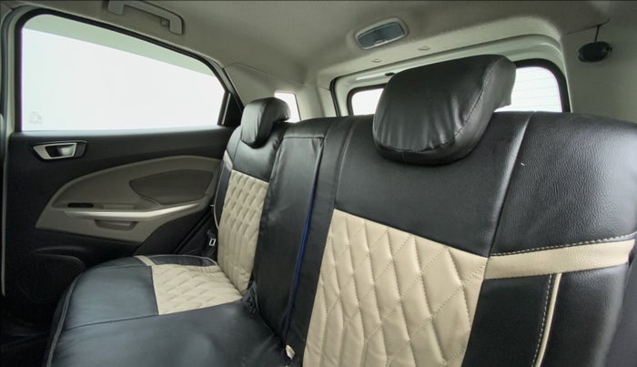 2014 Ford Ecosport 1.5 TREND TDCI, Diesel, Manual, 1,02,984 km, Right Side Rear Door Cabin