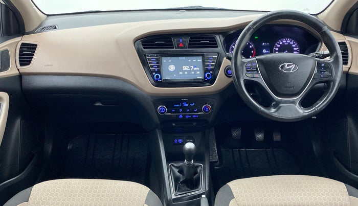 2017 Hyundai Elite i20 ASTA 1.2 (O), Petrol, Manual, 59,381 km, Dashboard