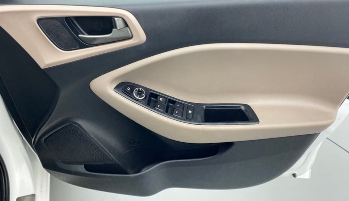 2017 Hyundai Elite i20 ASTA 1.2 (O), Petrol, Manual, 59,381 km, Driver Side Door Panels Control