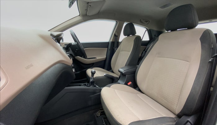 2017 Hyundai Elite i20 ASTA 1.2 (O), Petrol, Manual, 59,381 km, Right Side Front Door Cabin