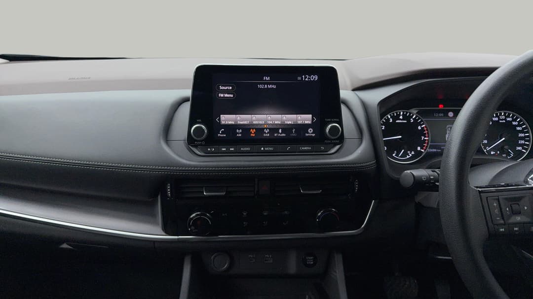 2024 Nissan X-trail St (4WD) 7 Seat, Automatic, 55686 km, Center Console