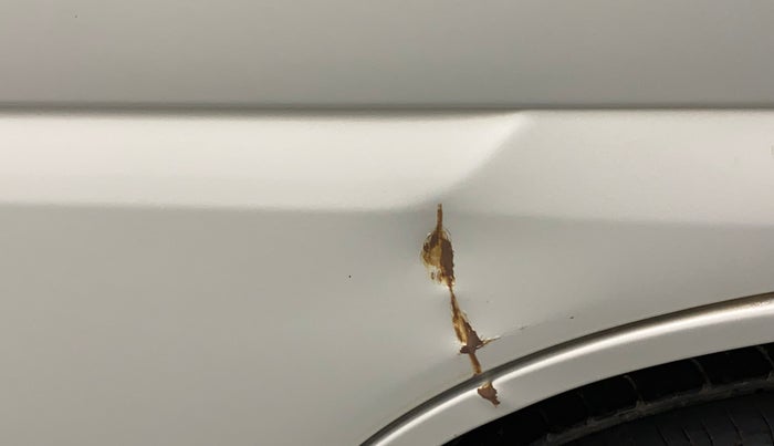 2011 Maruti Eeco 7 STR, Petrol, Manual, 71,287 km, Driver-side door - Slightly dented