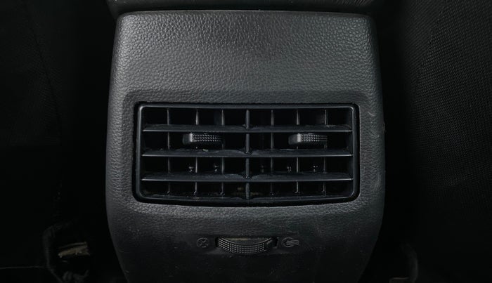 2016 Hyundai Elite i20 SPORTZ 1.2, CNG, Manual, 83,476 km, Rear AC Vents