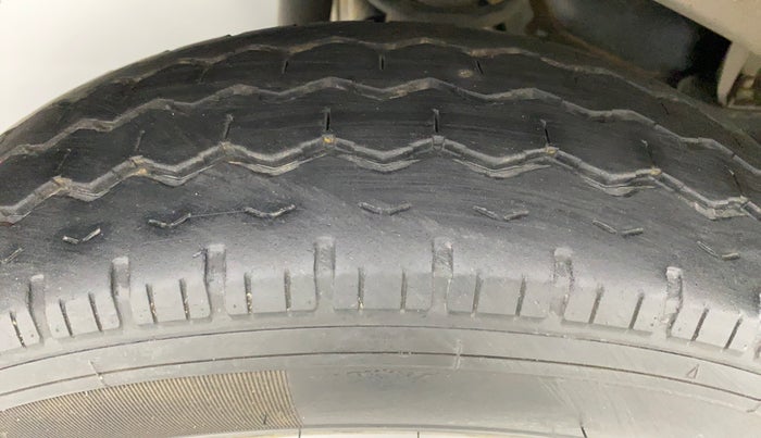 2018 Maruti Eeco 5 STR WITH AC PLUSHTR, Petrol, Manual, 21,246 km, Right Rear Tyre Tread