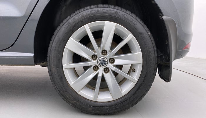2018 Volkswagen Polo COMFORTLINE 1.0 PETROL, Petrol, Manual, 33,151 km, Left Rear Wheel