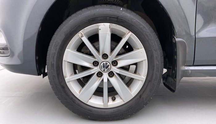 2018 Volkswagen Polo COMFORTLINE 1.0 PETROL, Petrol, Manual, 33,151 km, Left Front Wheel