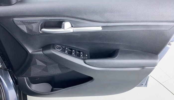 2019 KIA SELTOS HTK 1.5 PETROL, Petrol, Manual, 10,112 km, Driver Side Door Panels Control
