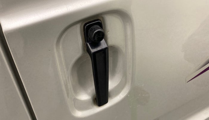 2019 Maruti OMNI E STD, Petrol, Manual, 35,478 km, Left rear window switch / handle - Switch/handle not functional