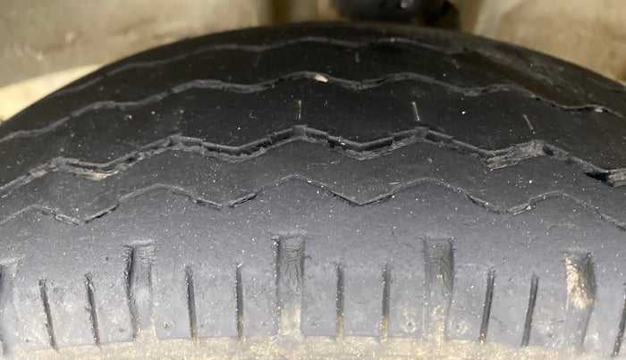 2019 Maruti OMNI E STD, Petrol, Manual, 35,478 km, Left Front Tyre Tread