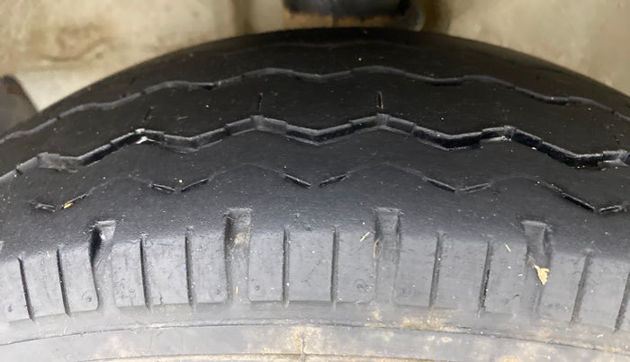 2019 Maruti OMNI E STD, Petrol, Manual, 35,478 km, Right Front Tyre Tread