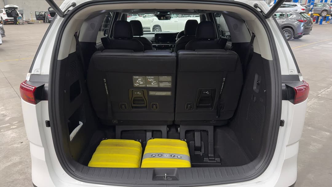 2023 Kia Carnival Special Edition, Automatic, 64996 km, Boot Inside View with Luggage