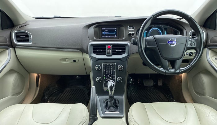 2015 Volvo V40 Cross Country T4 MOMENTUM, Petrol, Automatic, 21,635 km, Dashboard