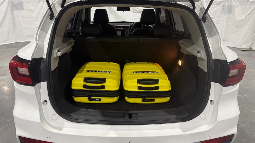2018 MG ZS Essence, Automatic, 124794 km, Boot Inside View with Luggage