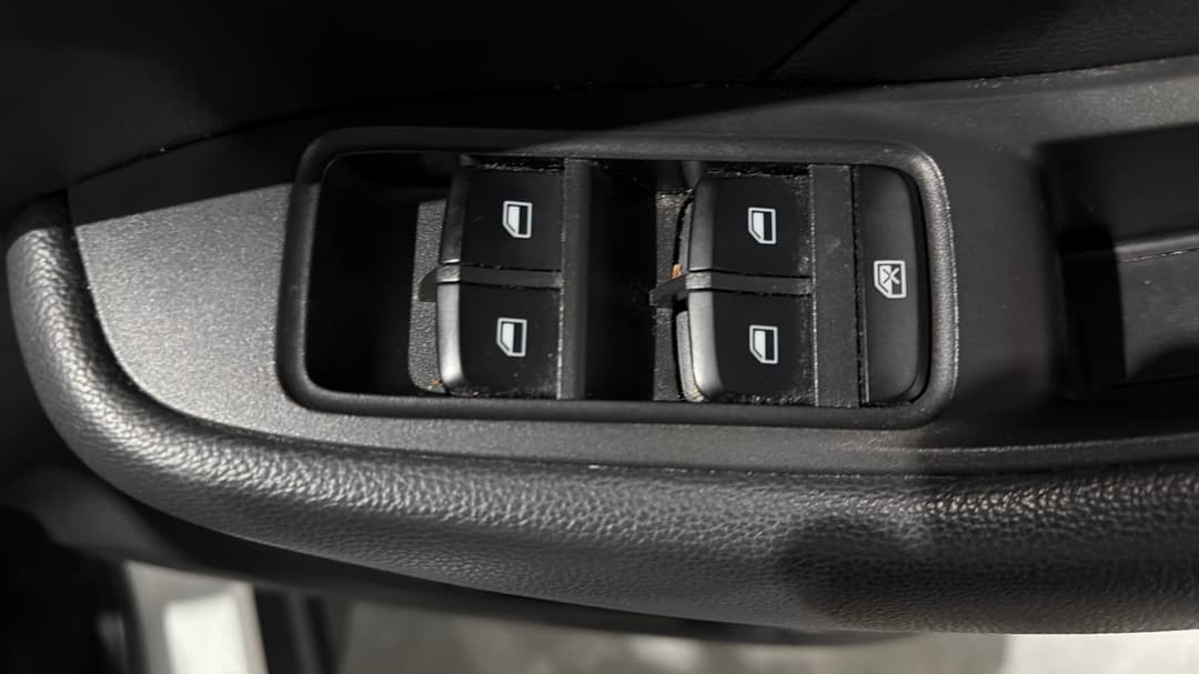 2018 MG ZS Essence, Automatic, 124794 km, Drivers Side Door Panel Controls