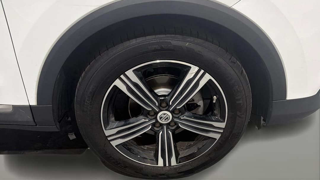 2018 MG ZS Essence, Automatic, 124794 km, Right Front Wheel