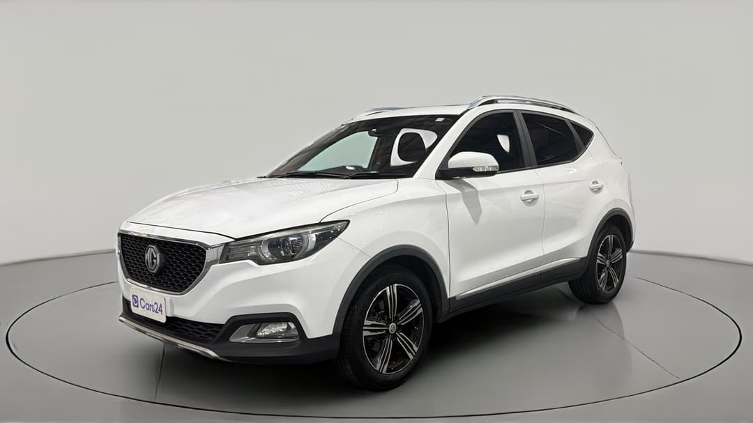 2018 MG ZS Essence, Automatic, 124794 km, Left Front Diagonal (45- Degree) View