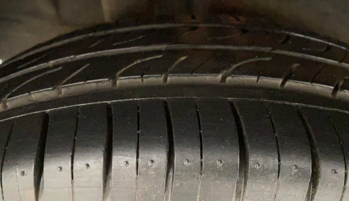 2017 Maruti IGNIS DELTA 1.2, Petrol, Manual, 1,04,359 km, Right Rear Tyre Tread