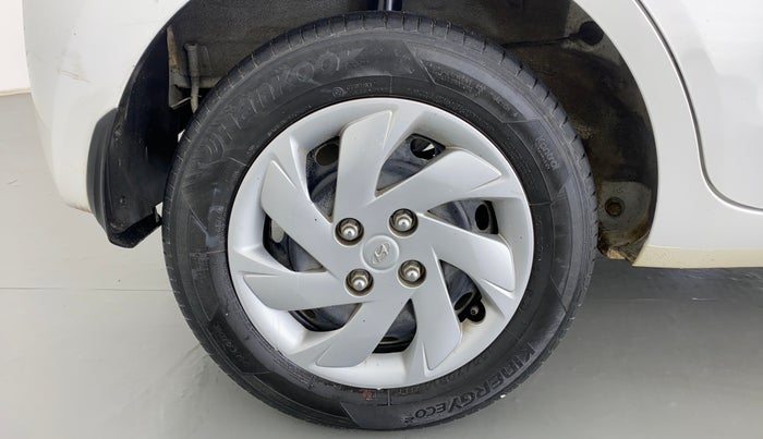 2020 Hyundai NEW SANTRO SPORTZ CNG, CNG, Manual, 56,867 km, Right Rear Wheel