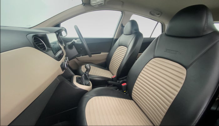 2017 Hyundai Grand i10 MAGNA 1.2 VTVT, Petrol, Manual, 25,378 km, Right Side Front Door Cabin