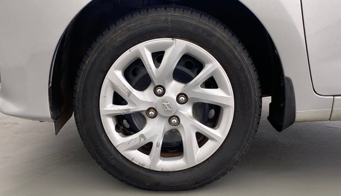 2017 Hyundai Grand i10 MAGNA 1.2 VTVT, Petrol, Manual, 25,378 km, Left Front Wheel