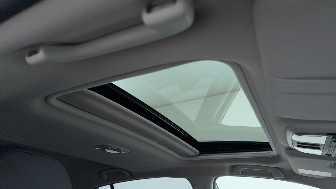 Interior Sunroof/Moonroof