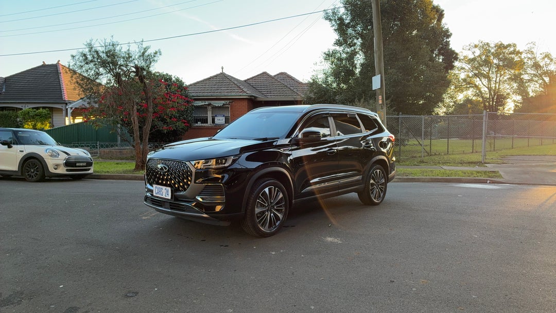 Left Front Diagonal (45- Degree) View