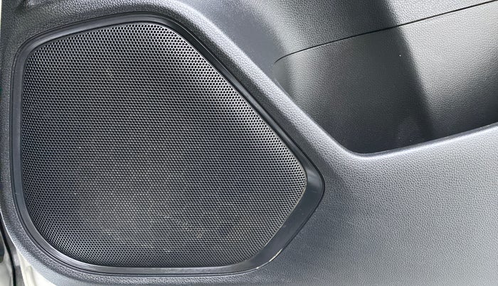 2016 Honda Jazz 1.2 V MT, Petrol, Manual, 18,757 km, Speaker