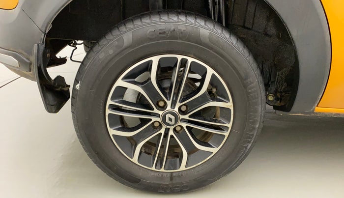 2019 Renault TRIBER RXZ, Petrol, Manual, 59,503 km, Right Rear Wheel