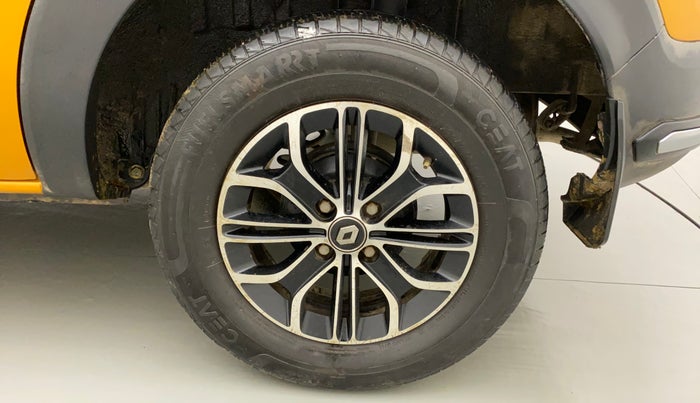 2019 Renault TRIBER RXZ, Petrol, Manual, 59,503 km, Left Rear Wheel