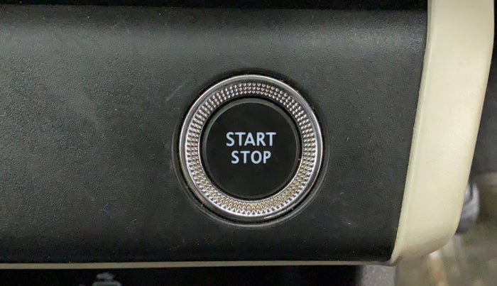 2019 Renault TRIBER RXZ, Petrol, Manual, 59,503 km, Keyless Start/ Stop Button