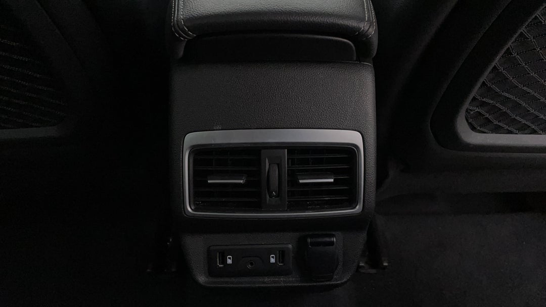 Rear A/C Vent