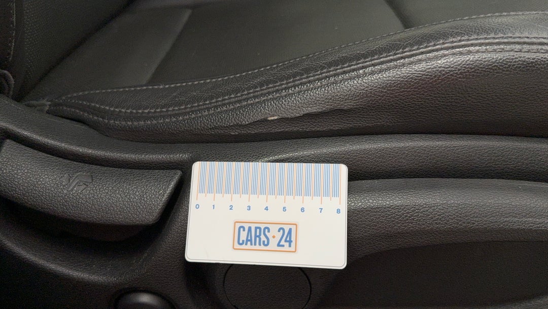 Seats Front RHS Wear