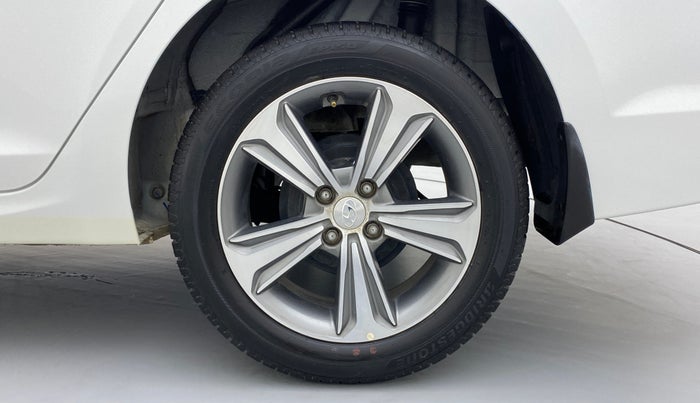 2019 Hyundai Verna 1.6 SX VTVT, Petrol, Manual, 4,271 km, Left Rear Wheel