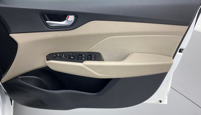 2019 Hyundai Verna 1.6 SX VTVT, Petrol, Manual, 4,271 km, Driver Side Door Panels Control