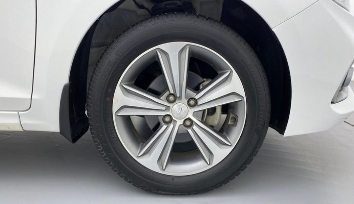 2019 Hyundai Verna 1.6 SX VTVT, Petrol, Manual, 4,271 km, Right Front Wheel
