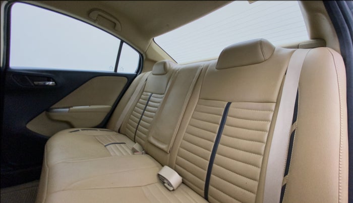 2015 Honda City 1.5L I-VTEC V MT, Petrol, Manual, 36,620 km, Right Side Rear Door Cabin