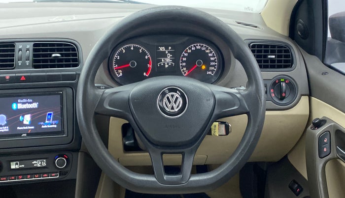 2015 Volkswagen Vento HIGHLINE 1.2 TSI AT, Petrol, Automatic, 62,250 km, Steering Wheel Close Up
