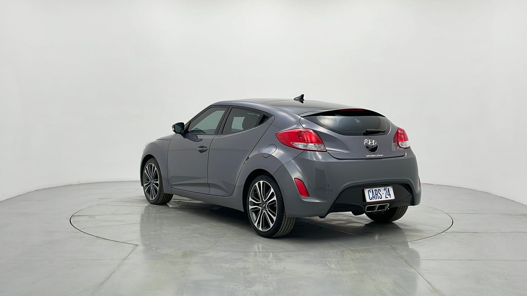 Left Back Diagonal (45- Degree) View