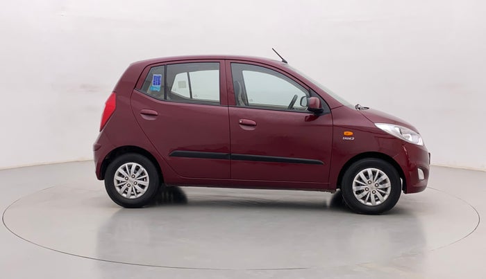 2016 Hyundai i10 SPORTZ 1.1, Petrol, Manual, 31,355 km, Right Side View